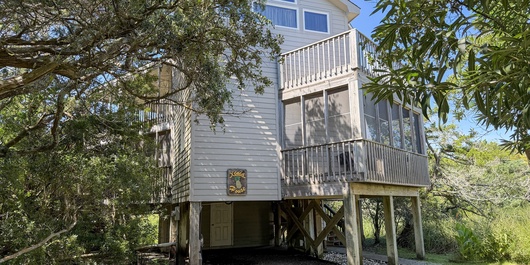UT03: Xenia House Photo