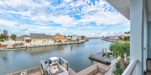 Dockside Sunsets ZMB435 Photo
