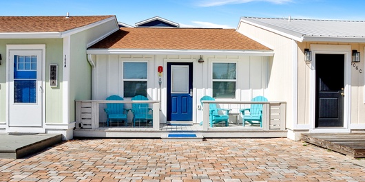 40th Street Cottage Photo