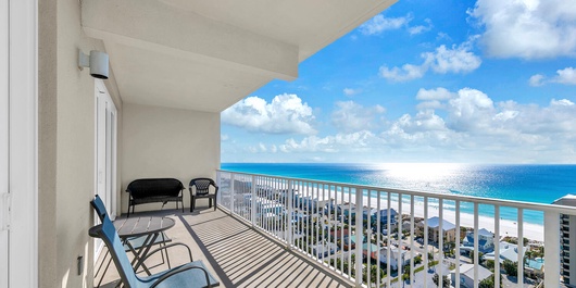 Laketown Wharf 1608- Turtle Tower Photo