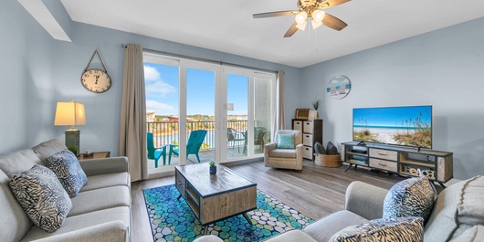 Laketown Wharf 402 Photo