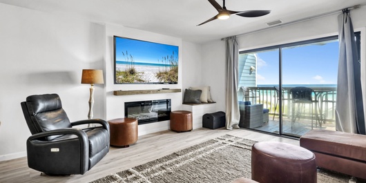 Charline at Shoreline Villas Photo