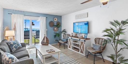 Tradewinds Condominium #28- At the Beach! Photo