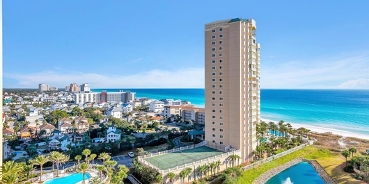 Edgewater #1400 - Emerald View Photo