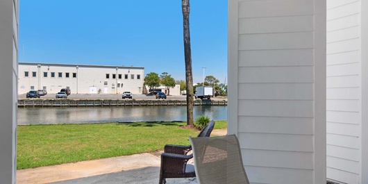 Shoreline Towers Townhouse 4-4 Photo