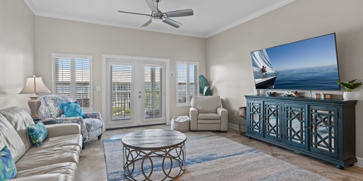 Pavilion Palms 203C Photo