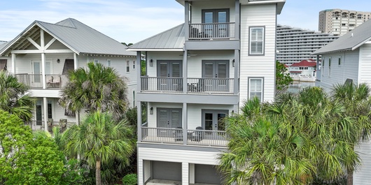 Elegance on the Gulf Photo