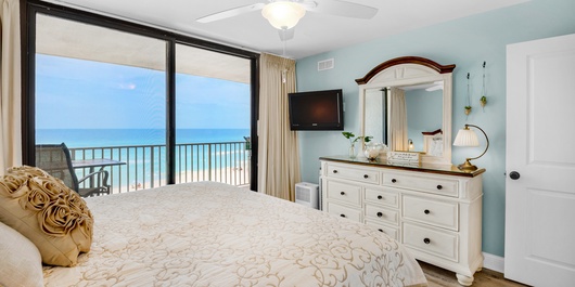 Windward 403 Photo