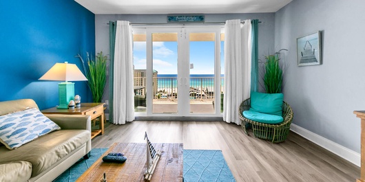 Laketown Wharf 927 Photo