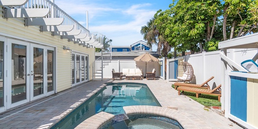 Sunny Palms Photo