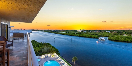 Bayshore Yacht & Tennis 806 Photo