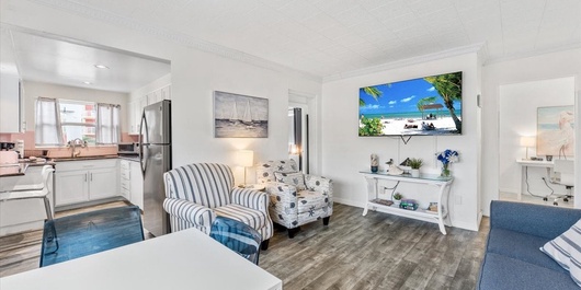 Tropic Terrace Suite 44 Photo