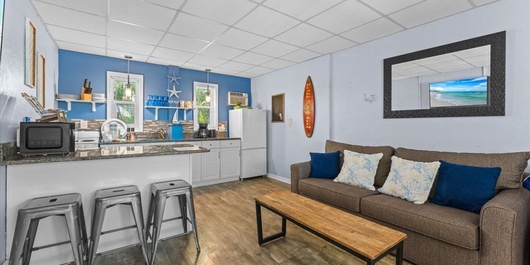 Tropic Terrace Suite 35 Photo