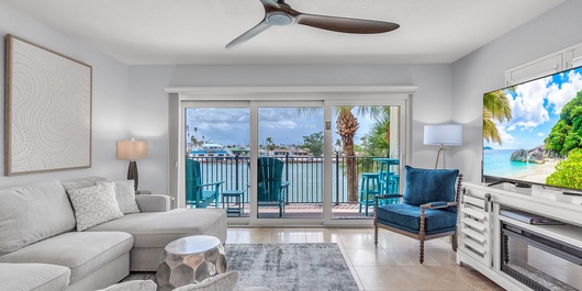 Land's End 4-206 Bay Front - Premier Photo