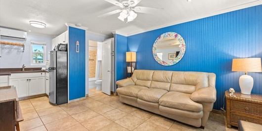 Tropic Terrace Suite 51 Photo
