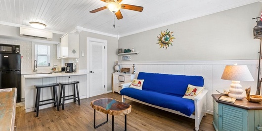 Tropic Terrace Suite 32 Photo