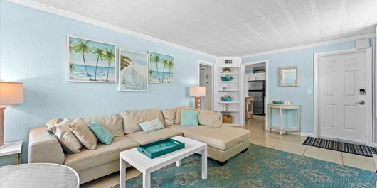 Tropic Terrace Suite 40 Photo