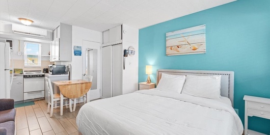 Tropic Terrace Suite 56 Photo