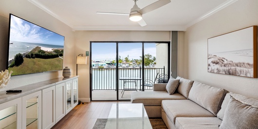 Land's End 4-204 Bay Front - Premier Photo