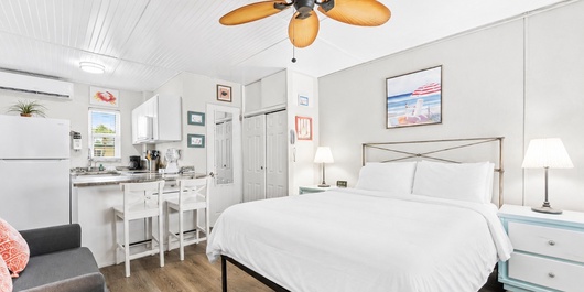 Tropic Terrace Suite 49 Photo