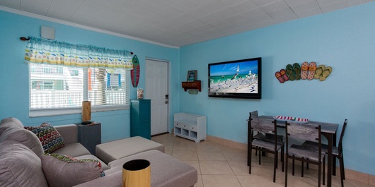 Tropic Terrace Suite 8 Photo