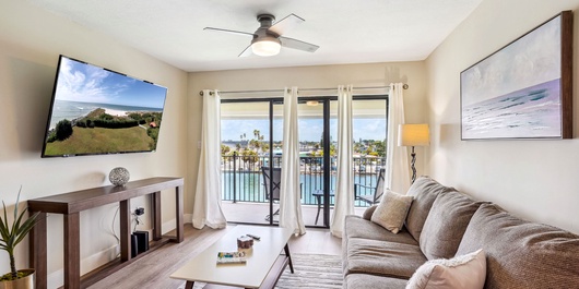 Land's End 4-404 Bay Front - Premier Photo