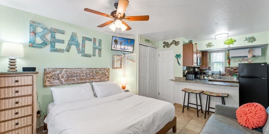 Tropic Terrace Suite 37 Photo