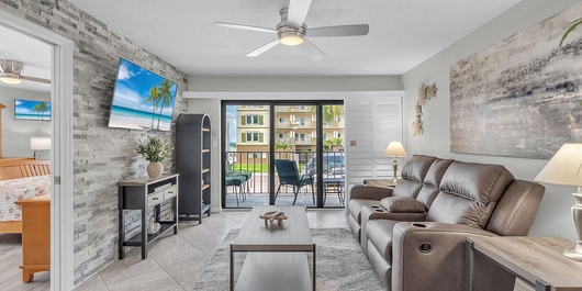 Madeira Place #201 Photo