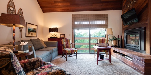 Ski Trail Chalet - South Photo