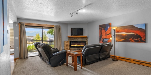 Lake Cliffe #108, Building F Photo