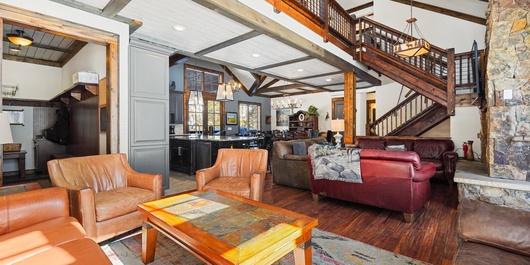 1608 Soda Ridge Photo
