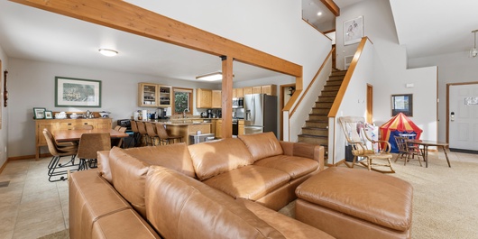 1101 Mesa Drive Photo