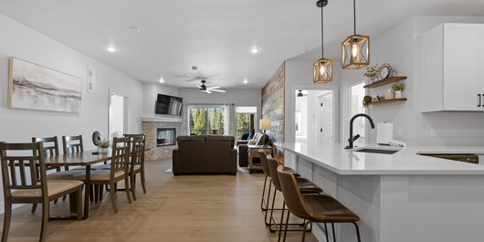 Brightwood #108, Building 2 Photo