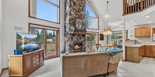 Blue River Chalet Photo