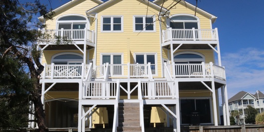 Beach Allure East Photo