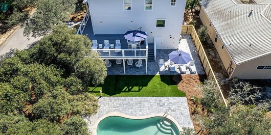 Luxury by the Sea Photo