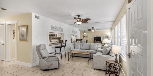 Sea Breeze 203 Photo
