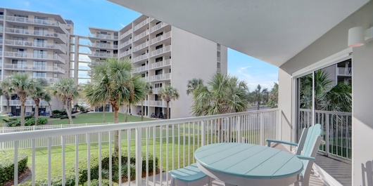 Tradewinds 106 Photo