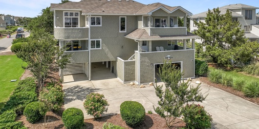 * CL741: Pelican Haven Photo