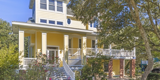CC298: Parrothead Manor Photo