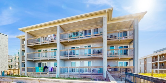 * YC102: Oregon Inlet Getaway Photo
