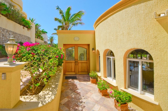 Villa Bougainvillea