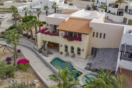 Villa De La Luz