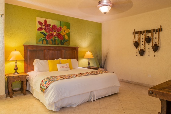 Villa De La Luz