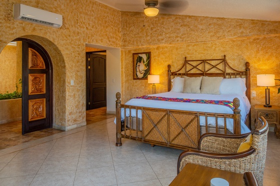 Villa De La Luz