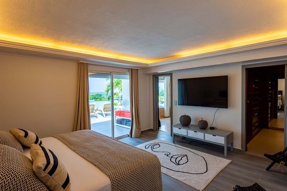 Mandalay - SXM