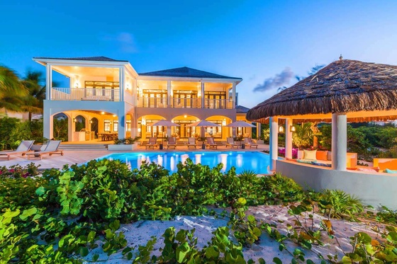 Kisiwa at Grace Bay Club