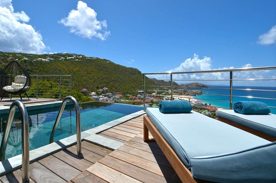 Flamands Bay