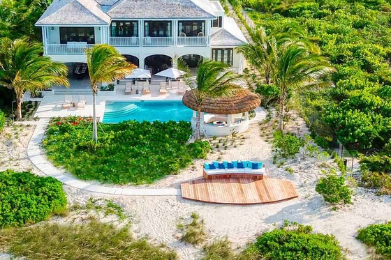 Kisiwa at Grace Bay Club