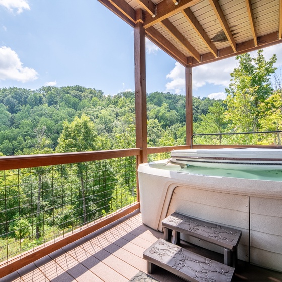 Serenity Summit's bubbling hot tub